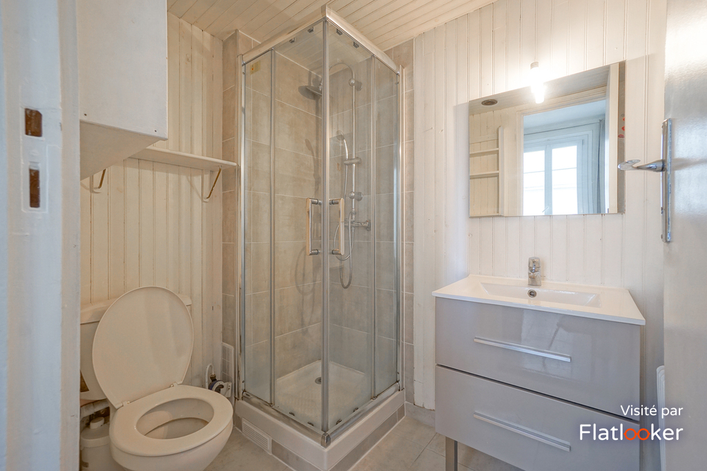 Location d'un T1 à Argentine 75017 Paris